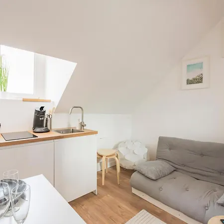 Celian,centre Pour 4 Pers ランス