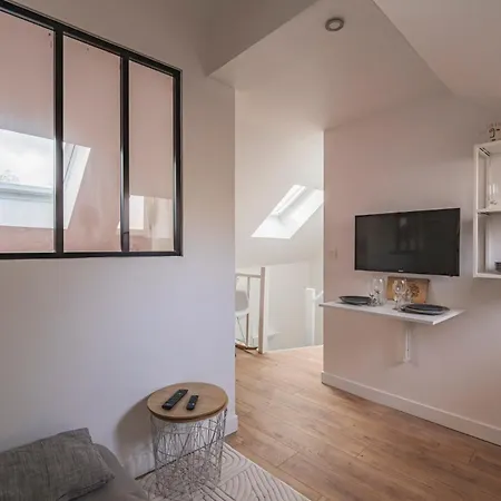 Celian,centre Pour 4 Pers ランス