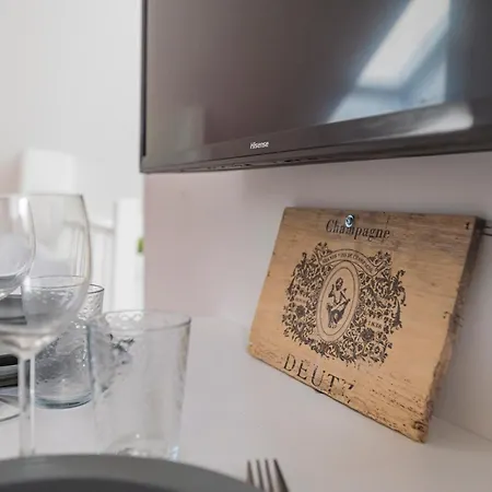 Celian,centre Pour 4 Pers * ランス